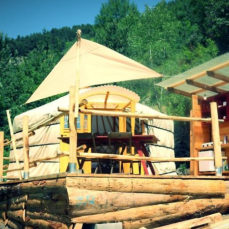 Отель Glamping La Cascina D'Orleans Сен-Пьер Экстерьер фото