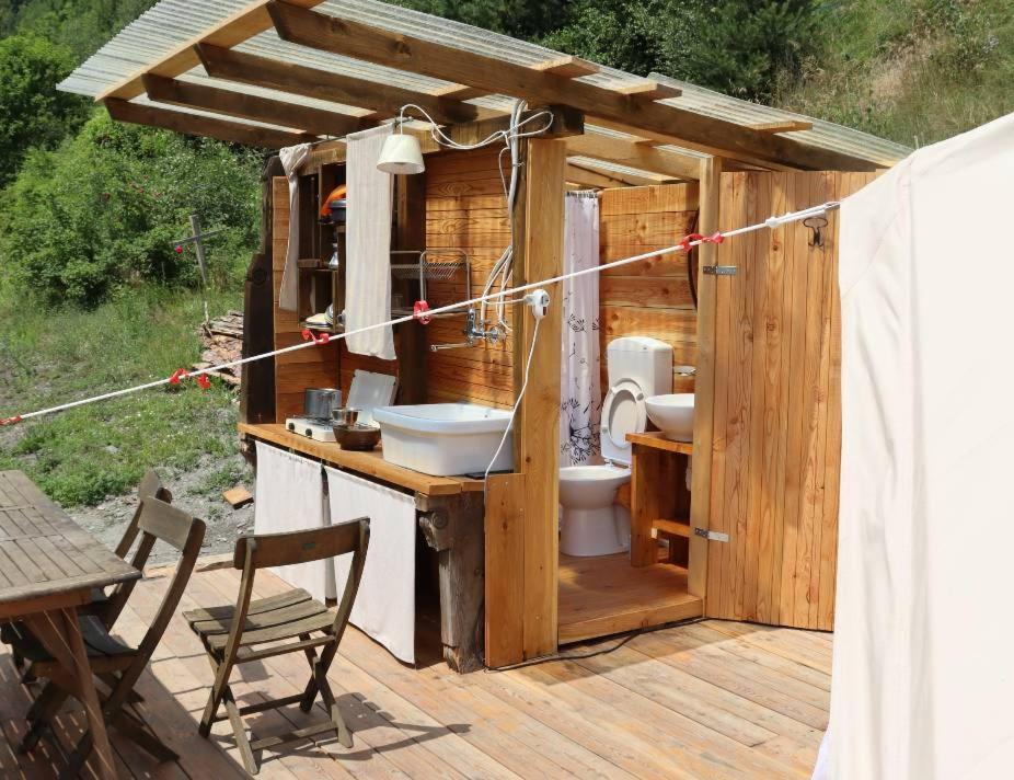 Отель Glamping La Cascina D'Orleans Сен-Пьер Экстерьер фото